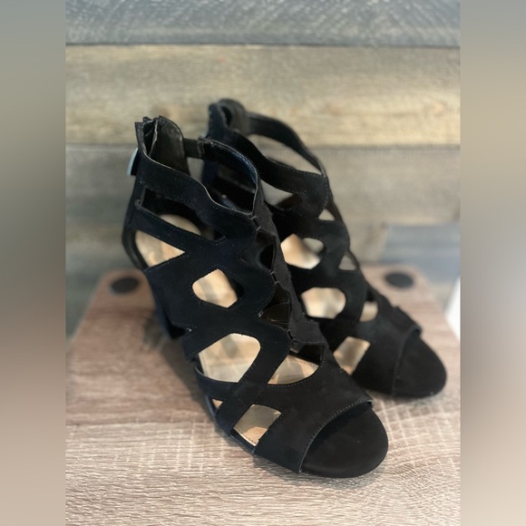 Limelight Black Strappy Heels - Picture 8 of 13